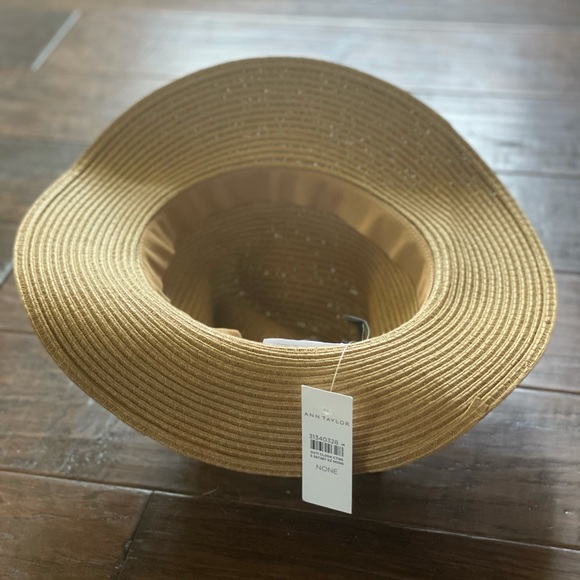 Ann Taylor Strawberry Bandana Fedora - Picture 2 of 4